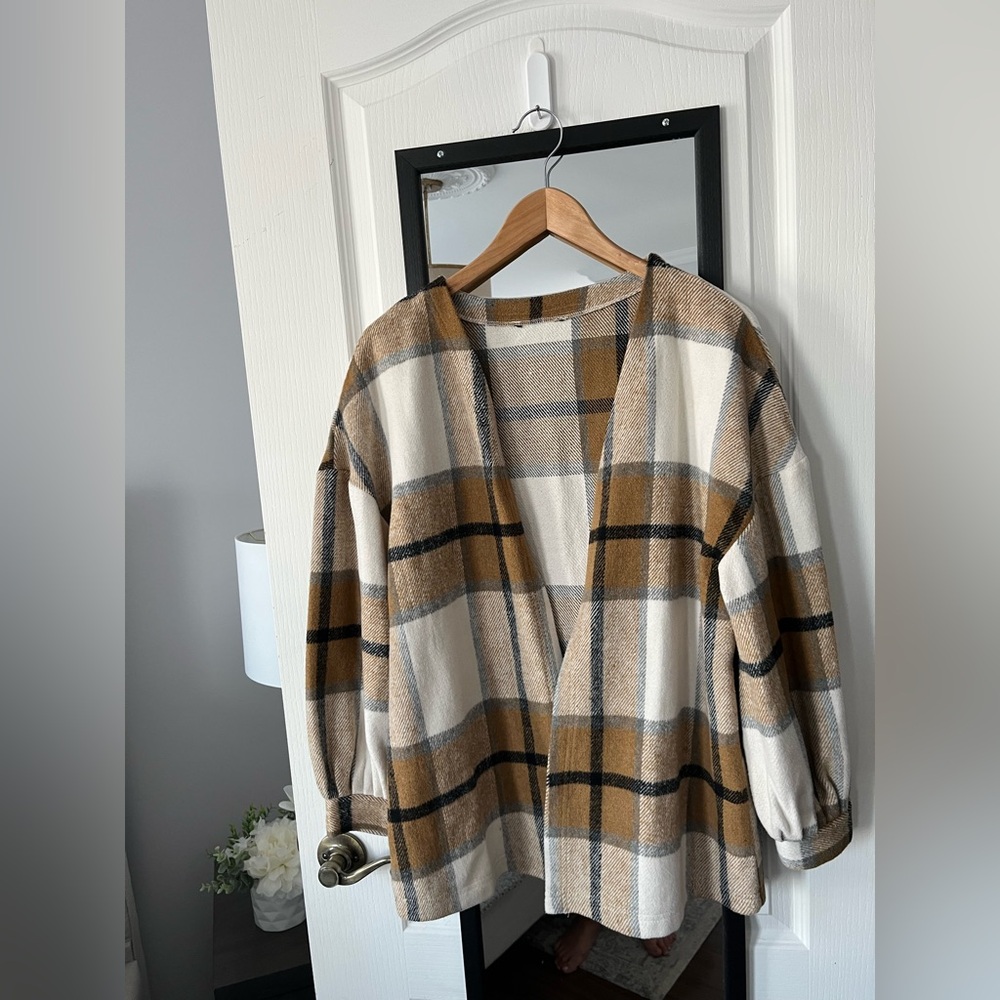 No brand plaid cardigan